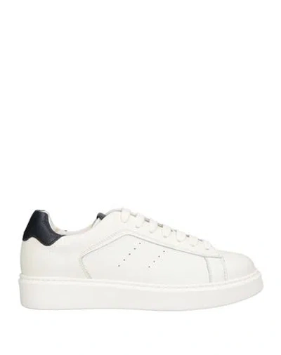 Doucal's Man Sneakers White Size 9 Leather