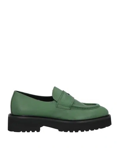 Doucal's Woman Loafers Green Size 10 Leather