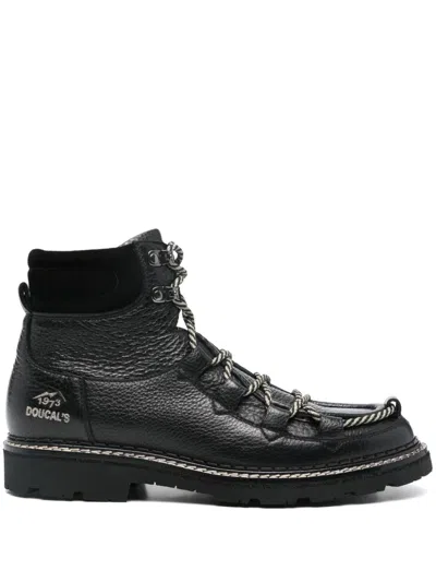 Doucal's Arctic Ankle Boot In Black Hammered Leather