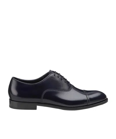 Doucal's Round Toe Oxford Shoes In Black