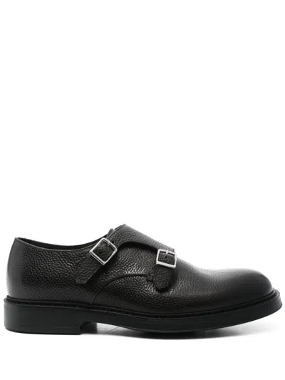 Doucal's Leather Monk Shoes In 黑色