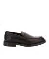 Doucal's Penny-slot Loafers In Black