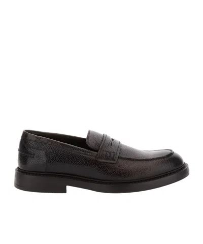 Doucal's Penny-slot Loafers In Black
