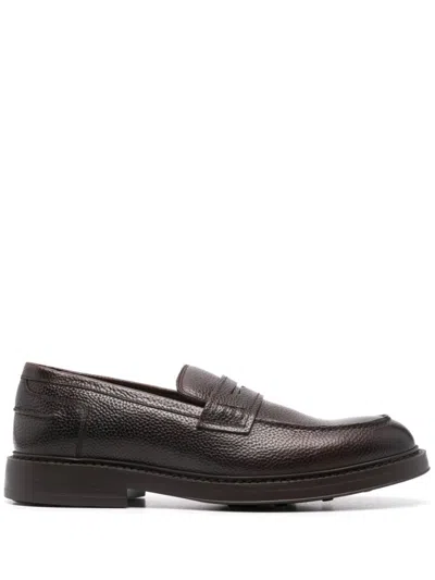 Doucal's Penny-slot Loafers In Brown