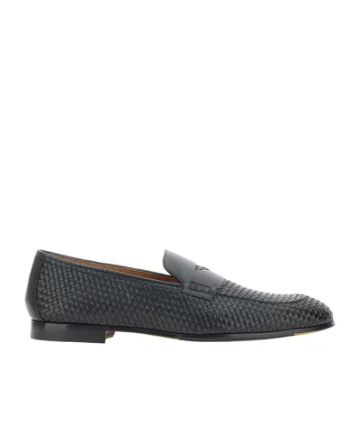 Doucal's Round-head Casual Shoes In Black