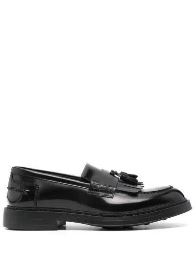 Doucal's Tassel Loafers In Black