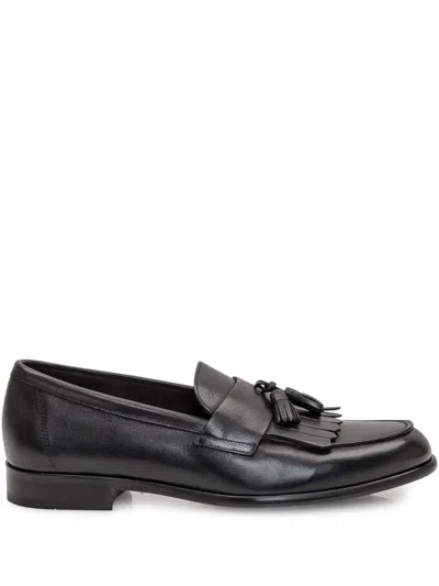 Doucal's Triump Loafers In Black