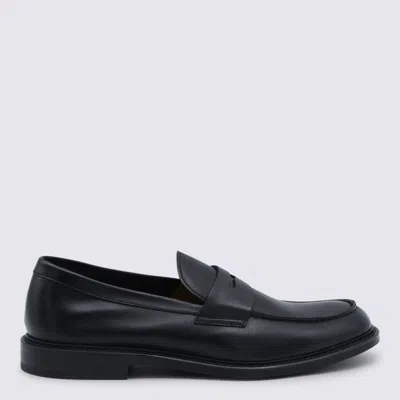 Doucal's Black Leather Classic Loafer