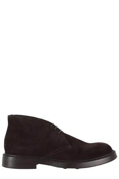 Doucal's Dark Brown Suede Lace-up Chukka Boots In Black