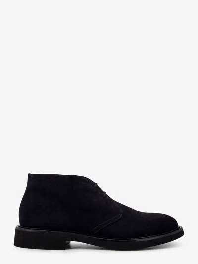 Doucal's Desert Boot Suede Shoe In Black