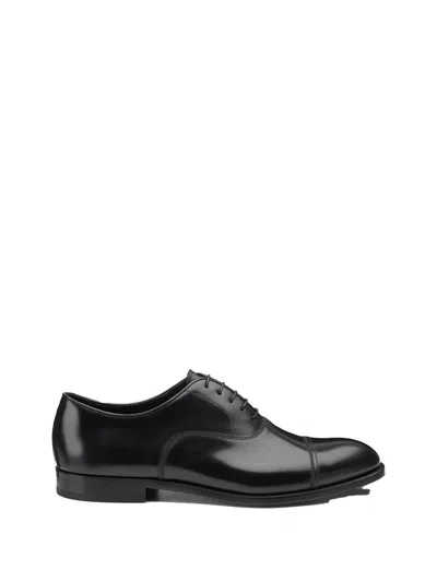 Doucal's Black Leather Oxford
