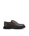 Doucal's Scarpa Stringata Coda Di Rondine In Pelle In Black