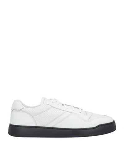Doucal's Man Sneakers White Size 9 Calfskin In Multi