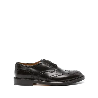 Doucal's Perforated Calfskin Oxford In Black