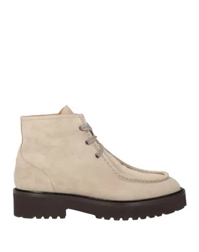 Doucal's Philadelphia Woman Ankle Boots Light Grey Size 8 Calfskin In Neutral
