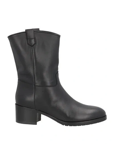 Doucal's Woman Ankle Boots Black Size 5 Leather
