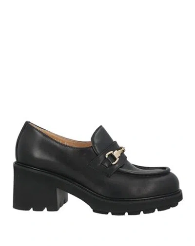 Doucal's Woman Loafers Black Size 8 Leather