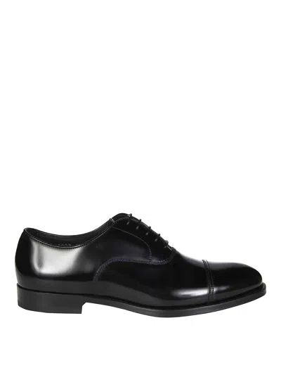 Doucal's Brogue Shoes Men Color Black