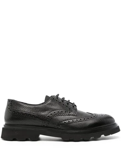 Doucal's Panelled Leather Brogues In Black