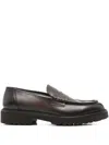 Doucal's Round Head Loafer Shoes In Black