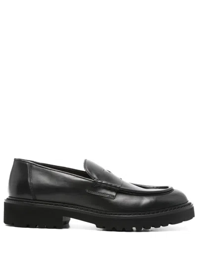 Doucal's Penny Slot Loafers In Black