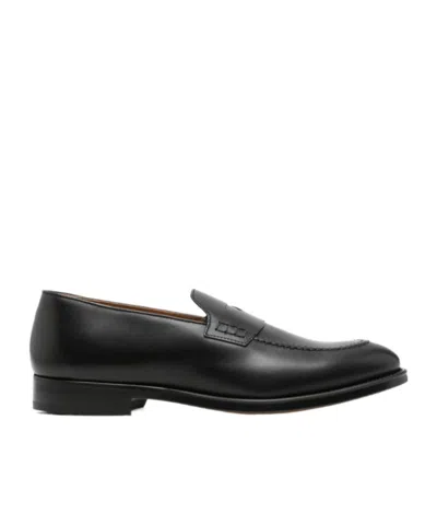 Doucal's Round-toe Loafers In Black