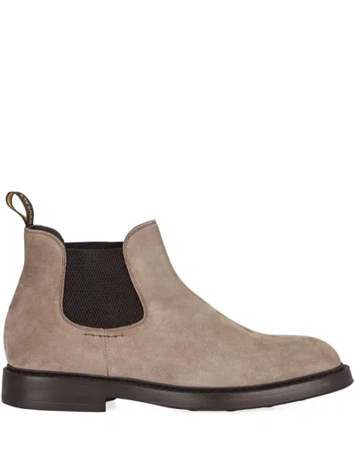 Doucal's Side-elastic Suede Chelsea Boots In Brown