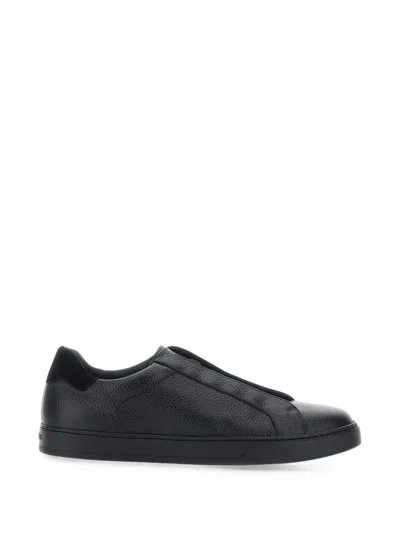 Doucal's Spencer Grainy-leather Sneakers In Black