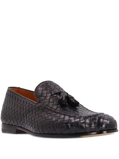 Doucal's Woven-leather Tassel-embellished Loafers In Black