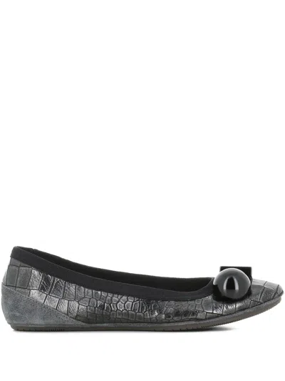 Dove Nuotano Gli Squali Becky Ballerina Shoes In Grey