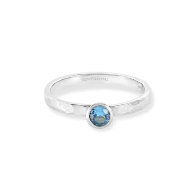 Dower & Hall 4mm Blue Topaz Hammered Twinkle Ring In Blue,silver