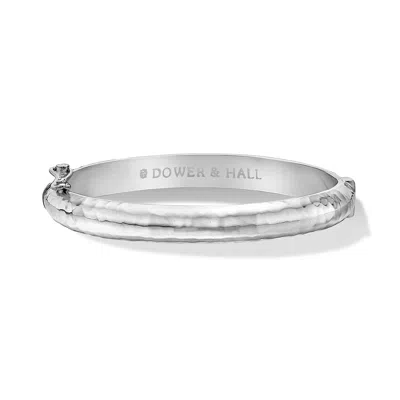 Dower & Hall 6mm Hinged Hammered Nomad Bangle In Metallic