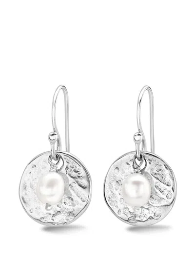 Dower & Hall Hammered Disc And White Freshwater Pearl Nomad Earrings In 银色