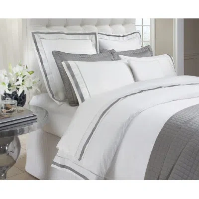 Downtown Company Urban Coverlet In White,gray