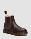 Dr. Martens 2976 Leonore Ii Faux Grizzly Leder Chelsea Stiefel Mit Kunstfellfutter In Brown