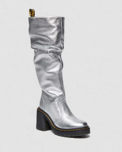 Dr. Martens' Kasey Leder Kniehohe Absatzstiefel In Metallic