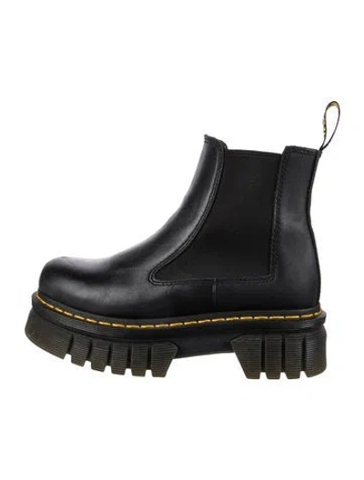 Pre-owned Dr. Martens Leather Chelsea Boots In Black