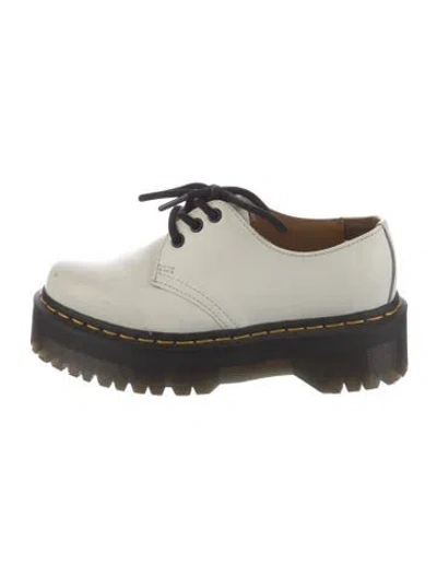 Pre-owned Dr. Martens Leather Oxfords In White