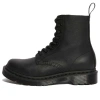 Dr. Martens' (wmns) Dr. Martens 1460 Pascal High Top Lacing Black