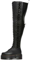 Dr. Martens' (wmns) Dr. Martens Azreya Max Leather 26-eye Platform Boots 'black'