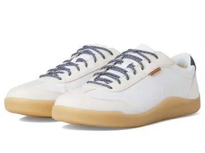 Dr. Scholl's Be True In White