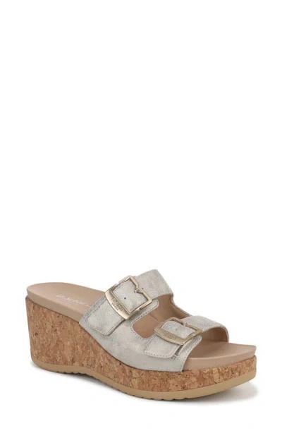 Dr. Scholl's Cali Breeze Wedge Sandal In Light Gold
