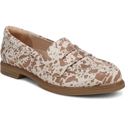 Dr. Scholl's Nice Day Penny Loafer In Brown