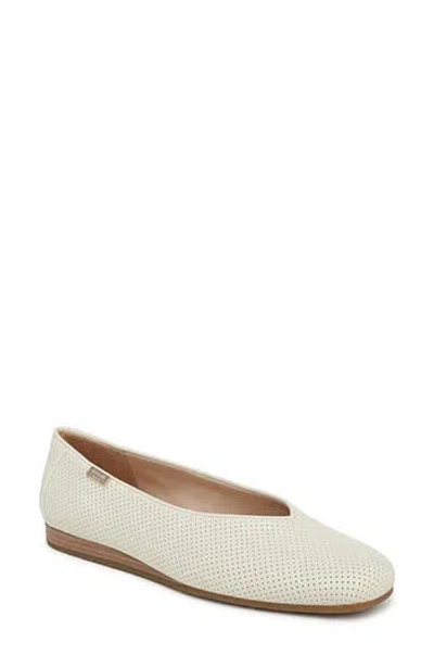 Dr. Scholl's Violet Flat In White