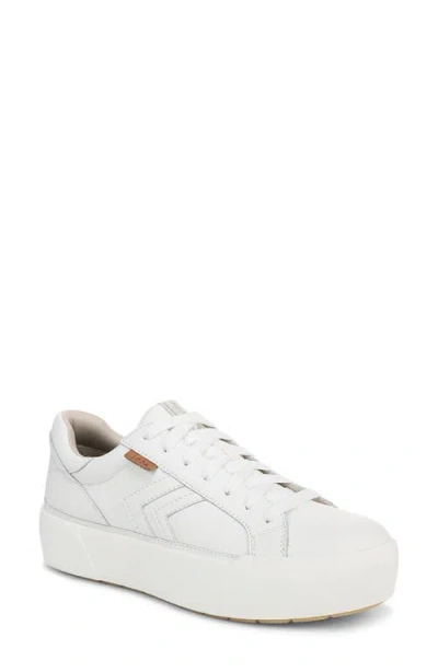 Dr. Scholl's Young & Free Sneaker In White