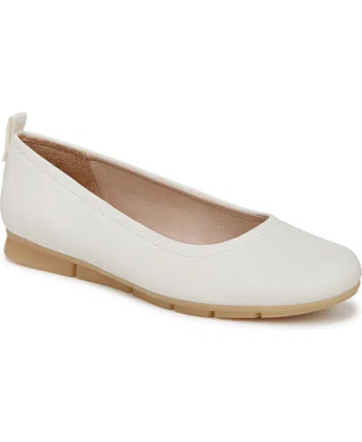 Dr. Scholl's Women's Timeless Ballerina Flats