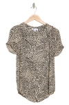 Dr2 By Daniel Rainn Daniel Rainn Pinch Sleeve Blouse In Ivory Print
