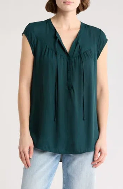 Dr2 By Daniel Rainn Flounce Back Split Neck Top
