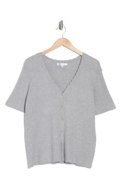 Dr2 By Daniel Rainn Scalloped V-neck Short Sleeve Ribbed Sweater In Heather Grey