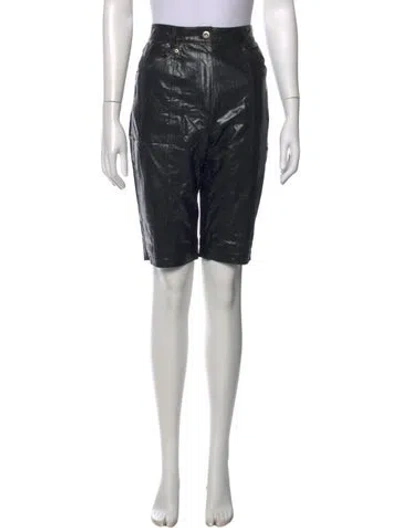 Pre-owned Drae Knee-length Shorts In Black
